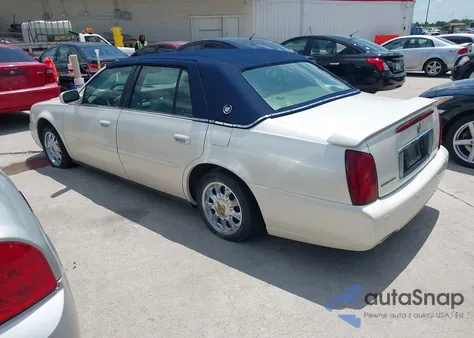 2002 Cadillac Deville Standard z USA, uszkodzony, nr VIN 1G6KD54Y42U206950